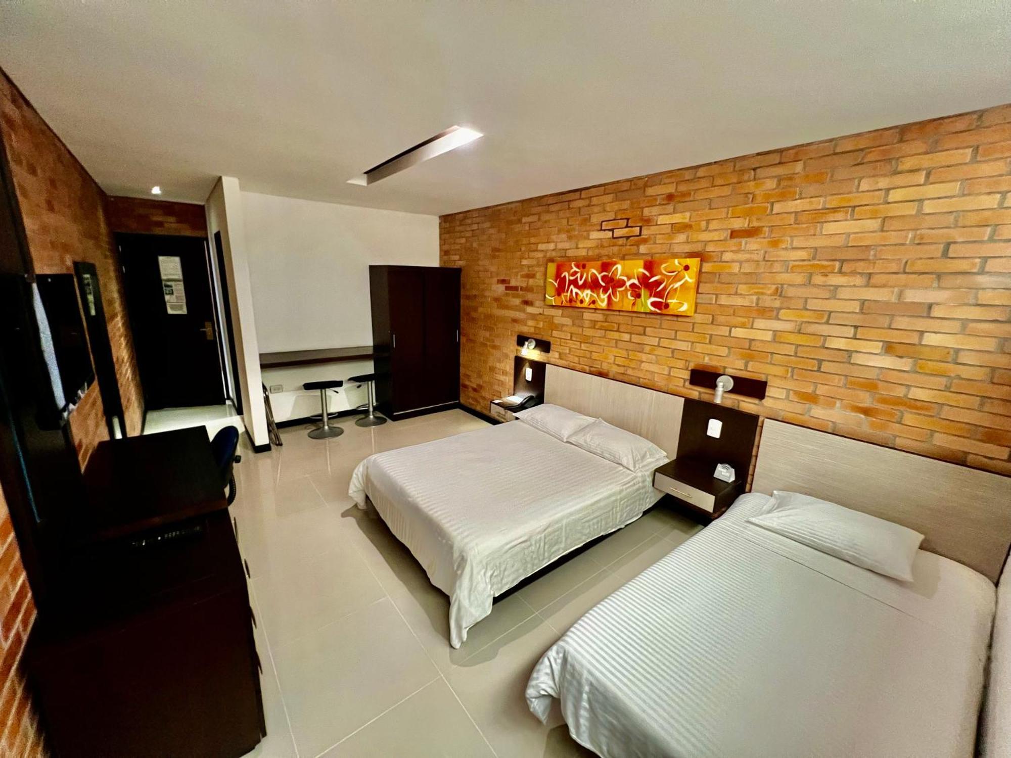 Hotel Toscana Oriente Рионегро Екстериор снимка