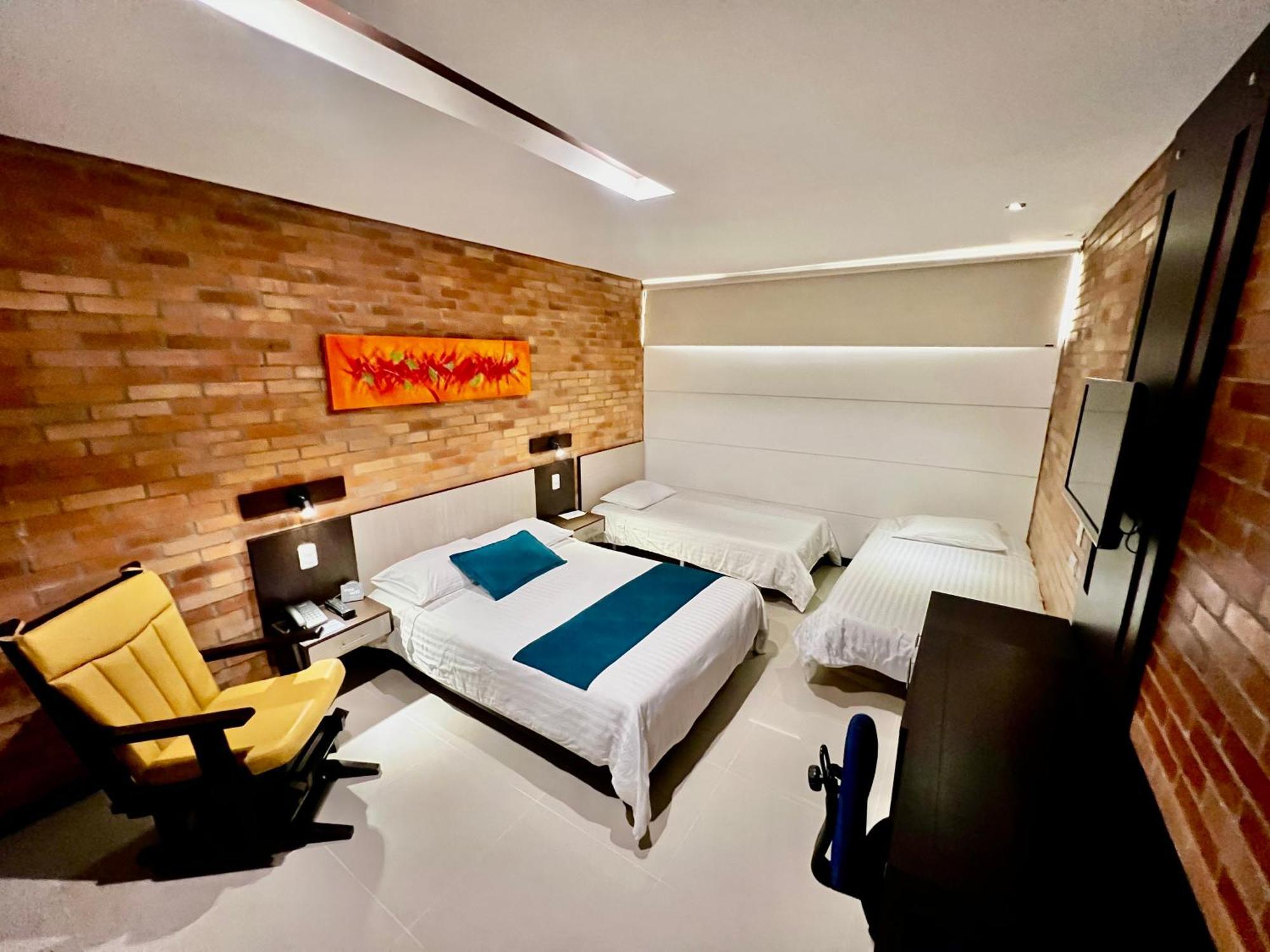 Hotel Toscana Oriente Рионегро Екстериор снимка