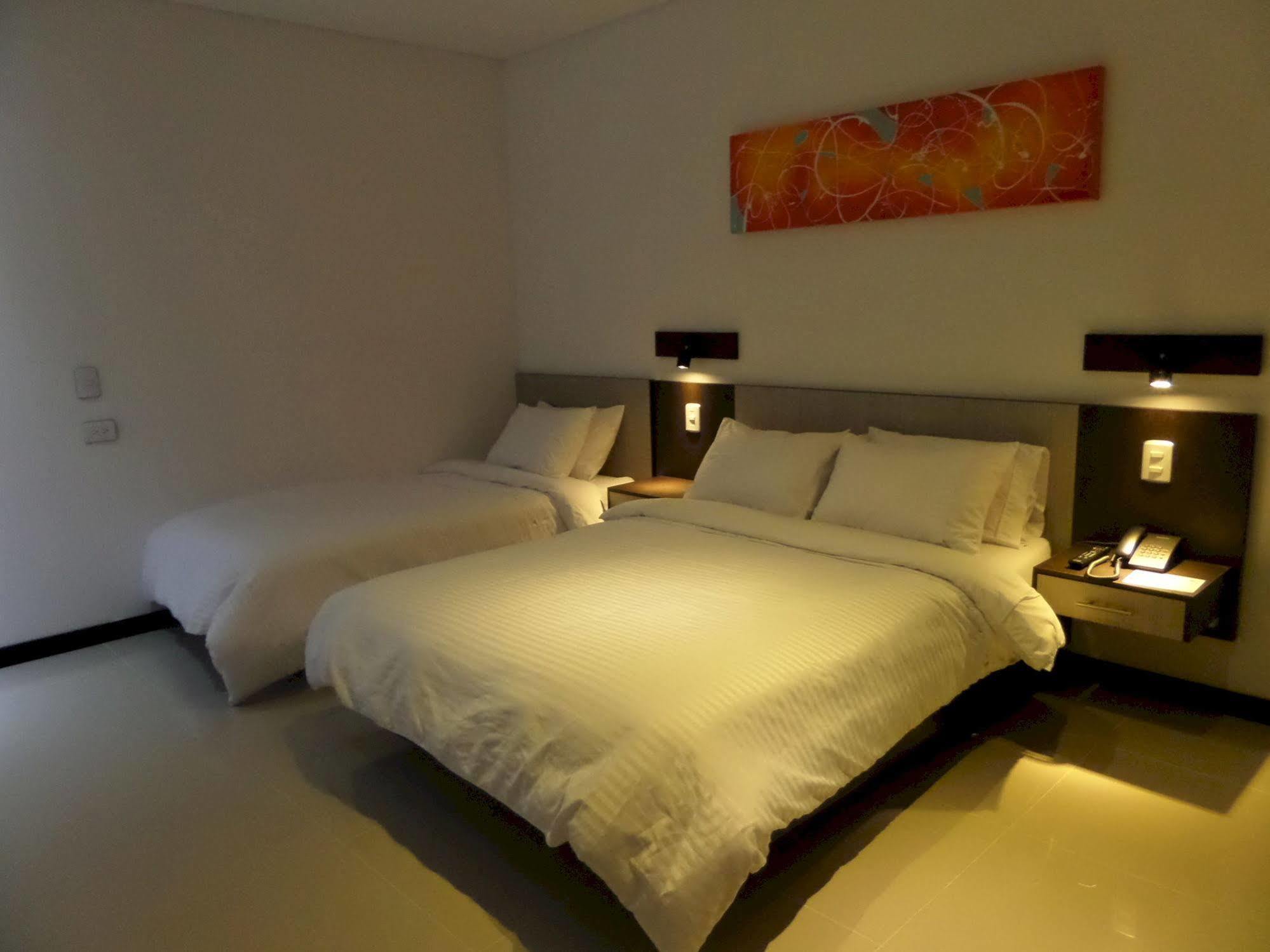 Hotel Toscana Oriente Рионегро Екстериор снимка